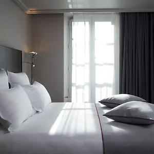 Saint Dominique 4*, Paris France